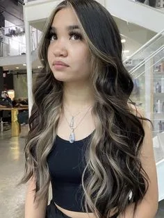 soft autumn hair color for mature skin idea 4